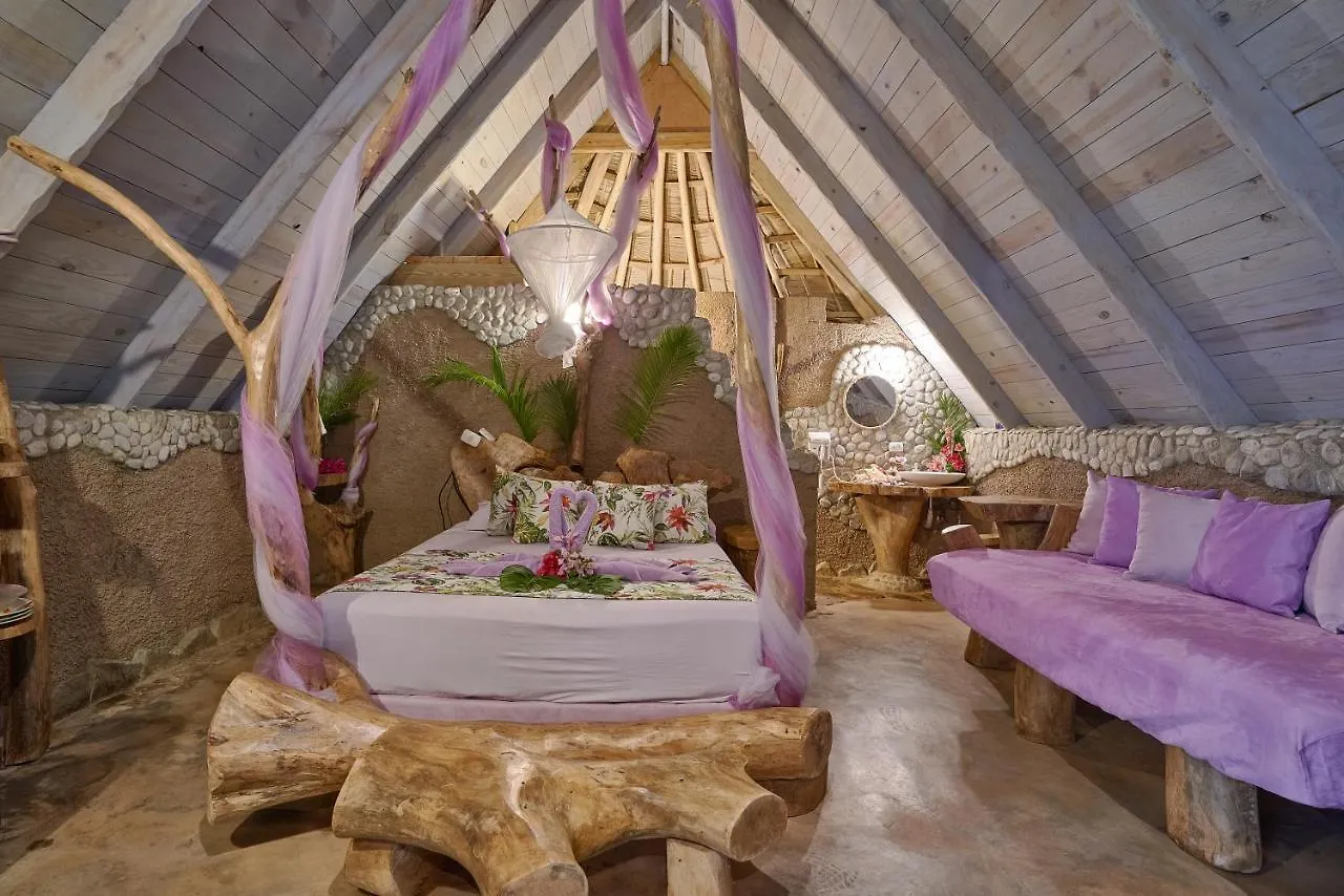 Chalet Tropical Hotel & Restaurant-Pizzeria Bed & Breakfast