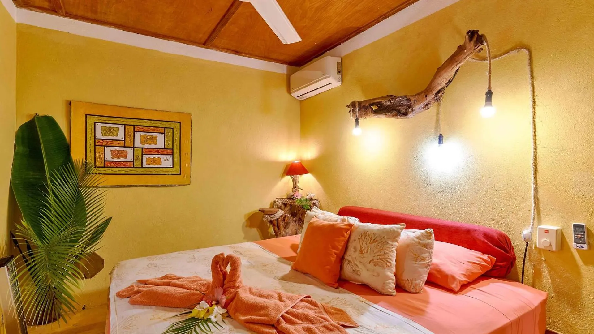 Chalet Tropical Hotel & Restaurant-Pizzeria Den Dominikanske Republik
