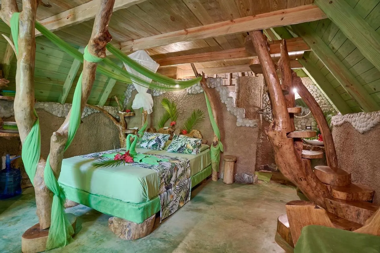 Chalet Tropical Hotel & Restaurant-Pizzeria Las Galeras 4*,